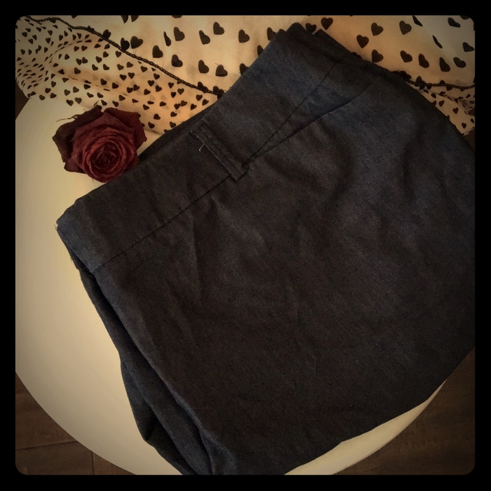 COPY - Apt. 9 Dark Lightweight Denim Shorts. Size 14.